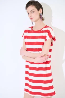 Online KIKISIX ABITO CORTO DRITTO CON MANICA ALETTA ROSSO