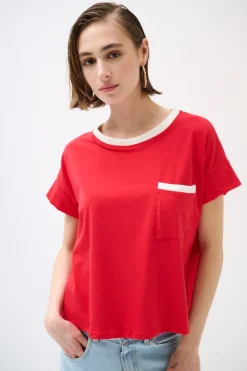 New KIKISIX T-SHIRT CON PROFILI COSTINA E TASCA ROSSO/PANNA