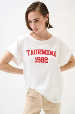 Fashion KIKISIX T-SHIRT SCRITTA TAORMINA 1982 ROSSO